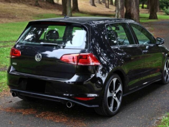 Черный Фольксваген Гольф, объемом двигателя 2 л и пробегом 79 тыс. км за 9500 $, фото 5 на Automoto.ua