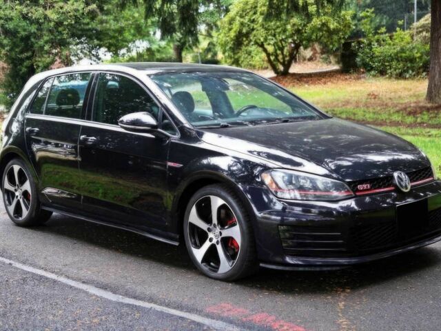 Черный Фольксваген Гольф, объемом двигателя 2 л и пробегом 79 тыс. км за 9500 $, фото 2 на Automoto.ua