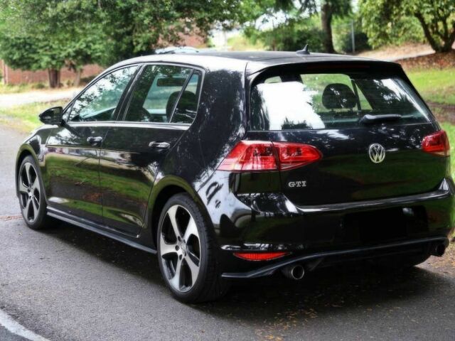 Черный Фольксваген Гольф, объемом двигателя 2 л и пробегом 79 тыс. км за 9500 $, фото 6 на Automoto.ua