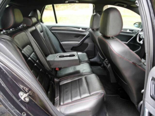 Черный Фольксваген Гольф, объемом двигателя 2 л и пробегом 79 тыс. км за 9500 $, фото 10 на Automoto.ua