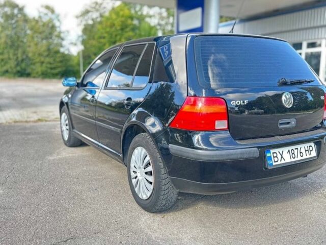 Черный Фольксваген Гольф, объемом двигателя 1.6 л и пробегом 260 тыс. км за 4200 $, фото 3 на Automoto.ua