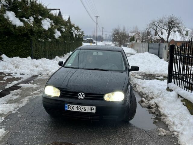 Черный Фольксваген Гольф, объемом двигателя 1.6 л и пробегом 260 тыс. км за 4200 $, фото 2 на Automoto.ua