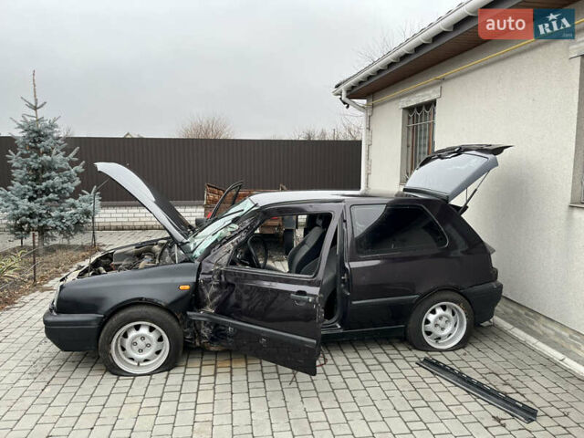 Фіолетовий Фольксваген Гольф, об'ємом двигуна 1.78 л та пробігом 70 тис. км за 1000 $, фото 7 на Automoto.ua