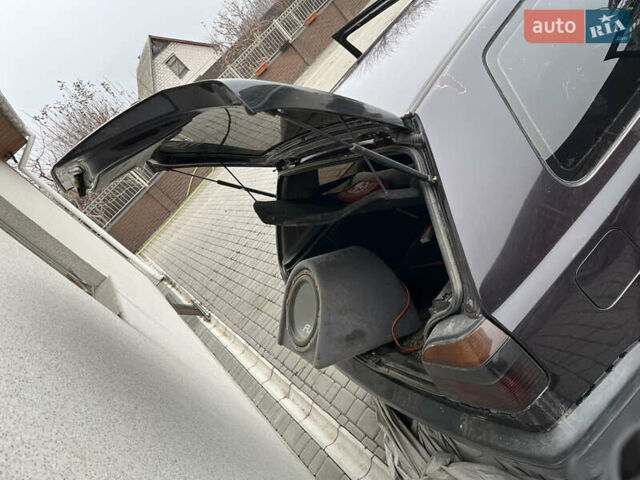 Фіолетовий Фольксваген Гольф, об'ємом двигуна 1.78 л та пробігом 70 тис. км за 1000 $, фото 6 на Automoto.ua