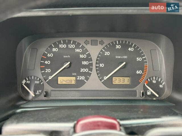 Фіолетовий Фольксваген Гольф, об'ємом двигуна 1.39 л та пробігом 333 тис. км за 2300 $, фото 21 на Automoto.ua