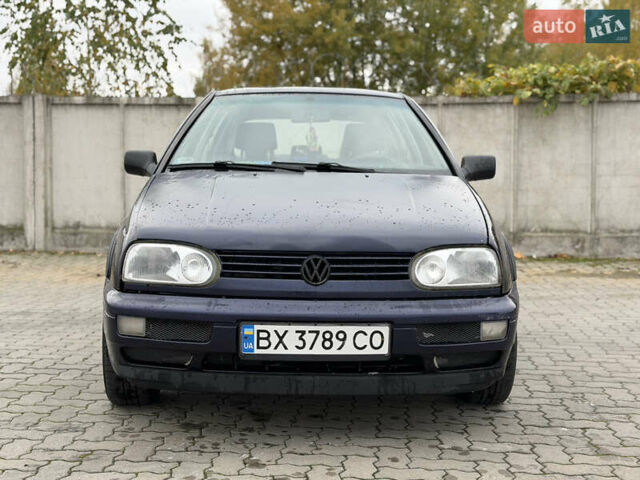 Фіолетовий Фольксваген Гольф, об'ємом двигуна 1.39 л та пробігом 333 тис. км за 2300 $, фото 5 на Automoto.ua