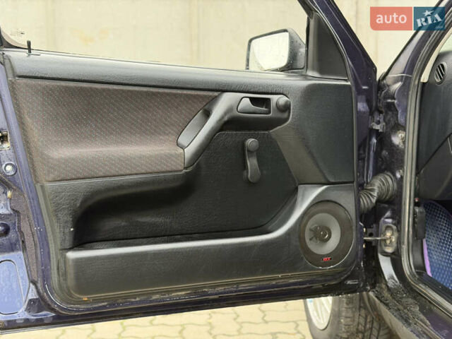 Фіолетовий Фольксваген Гольф, об'ємом двигуна 1.39 л та пробігом 333 тис. км за 2300 $, фото 15 на Automoto.ua