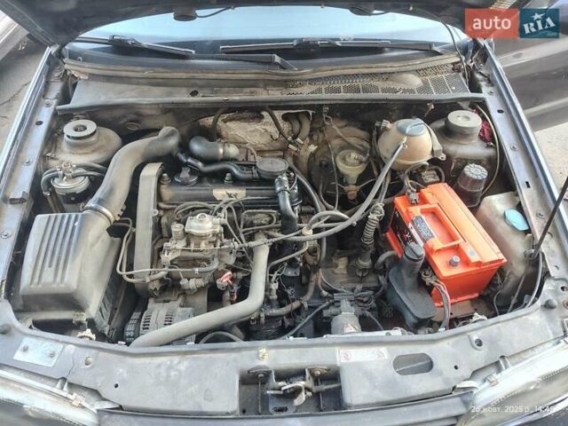 Фіолетовий Фольксваген Гольф, об'ємом двигуна 1.9 л та пробігом 385 тис. км за 1800 $, фото 8 на Automoto.ua