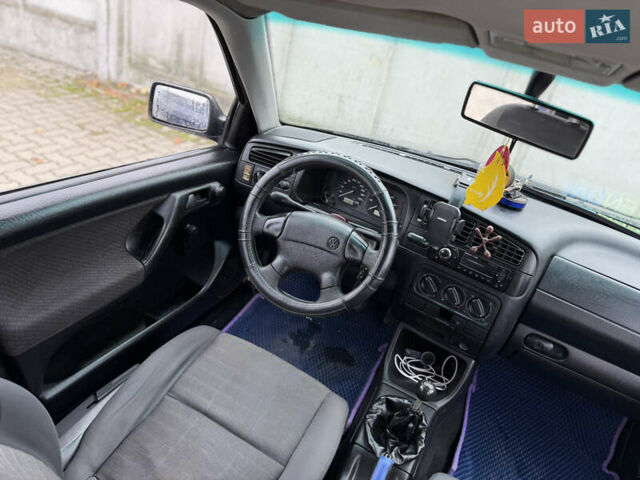 Фіолетовий Фольксваген Гольф, об'ємом двигуна 1.39 л та пробігом 333 тис. км за 2300 $, фото 23 на Automoto.ua