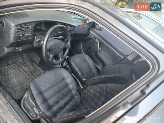 Фіолетовий Фольксваген Гольф, об'ємом двигуна 1.9 л та пробігом 385 тис. км за 1800 $, фото 6 на Automoto.ua