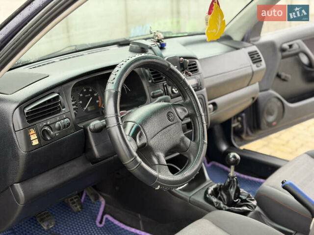 Фіолетовий Фольксваген Гольф, об'ємом двигуна 1.39 л та пробігом 333 тис. км за 2300 $, фото 17 на Automoto.ua