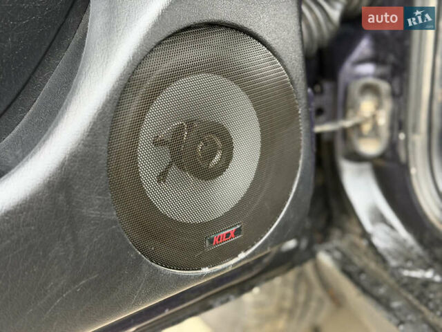 Фіолетовий Фольксваген Гольф, об'ємом двигуна 1.39 л та пробігом 333 тис. км за 2300 $, фото 16 на Automoto.ua