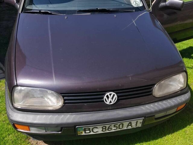 Фиолетовый Фольксваген Гольф, объемом двигателя 1.8 л и пробегом 500 тыс. км за 1810 $, фото 4 на Automoto.ua