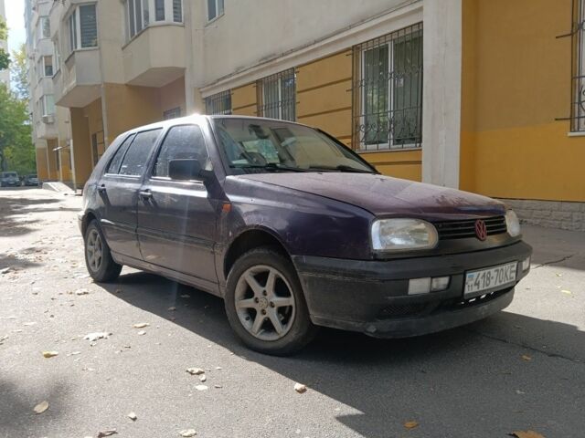 Фиолетовый Фольксваген Гольф, объемом двигателя 2 л и пробегом 216 тыс. км за 1550 $, фото 1 на Automoto.ua