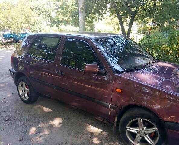 Фіолетовий Фольксваген Гольф, об'ємом двигуна 1.8 л та пробігом 100 тис. км за 3000 $, фото 4 на Automoto.ua