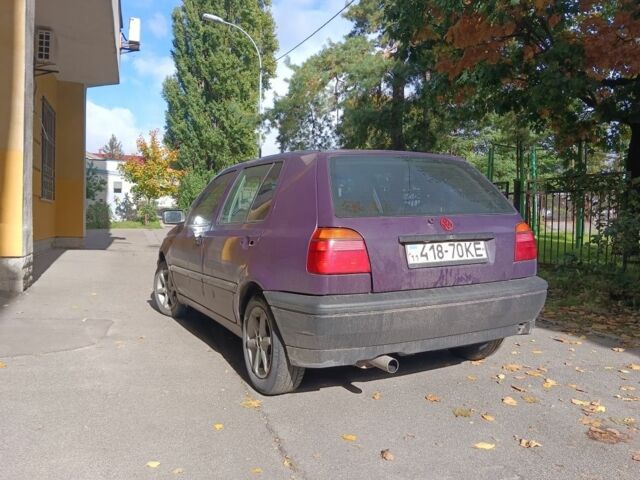 Фиолетовый Фольксваген Гольф, объемом двигателя 2 л и пробегом 216 тыс. км за 1550 $, фото 3 на Automoto.ua