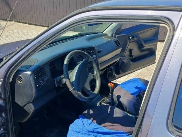 Фиолетовый Фольксваген Гольф, объемом двигателя 1.8 л и пробегом 269 тыс. км за 1700 $, фото 6 на Automoto.ua