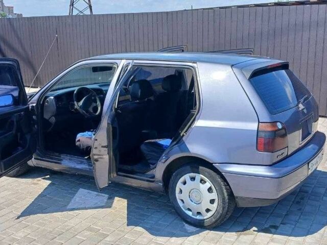 Фиолетовый Фольксваген Гольф, объемом двигателя 1.8 л и пробегом 269 тыс. км за 1700 $, фото 5 на Automoto.ua