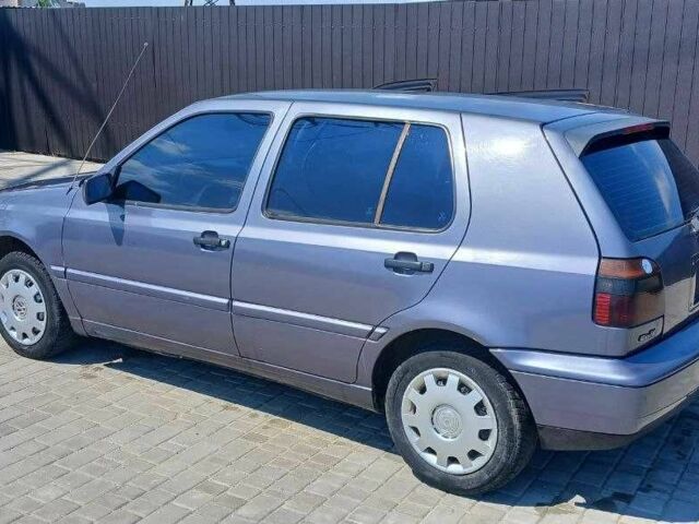 Фиолетовый Фольксваген Гольф, объемом двигателя 1.8 л и пробегом 269 тыс. км за 1700 $, фото 1 на Automoto.ua