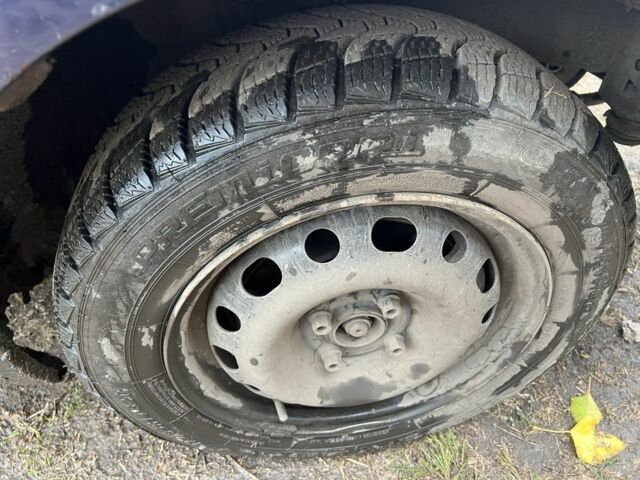 Фиолетовый Фольксваген Гольф, объемом двигателя 1.9 л и пробегом 119 тыс. км за 1038 $, фото 5 на Automoto.ua