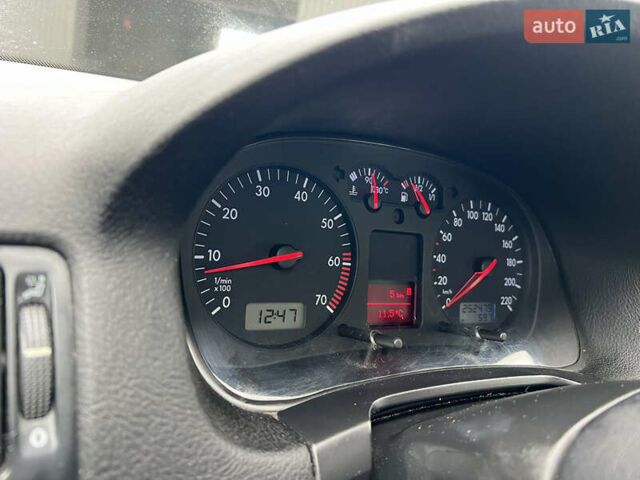 Фиолетовый Фольксваген Гольф, объемом двигателя 1.4 л и пробегом 253 тыс. км за 3599 $, фото 45 на Automoto.ua