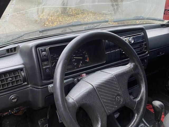 Фиолетовый Фольксваген Гольф, объемом двигателя 1.3 л и пробегом 280 тыс. км за 1050 $, фото 6 на Automoto.ua