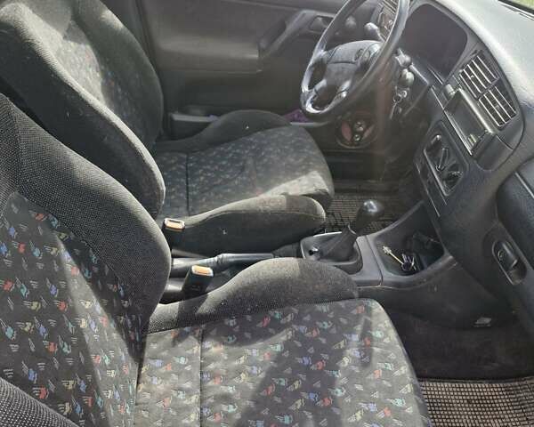 Фіолетовий Фольксваген Гольф, об'ємом двигуна 1.9 л та пробігом 120 тис. км за 2800 $, фото 6 на Automoto.ua