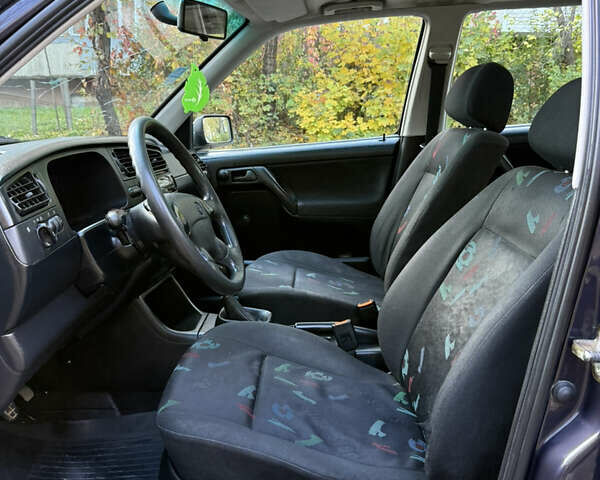 Фіолетовий Фольксваген Гольф, об'ємом двигуна 1.78 л та пробігом 400 тис. км за 1399 $, фото 21 на Automoto.ua