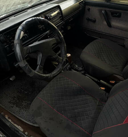 Коричневый Фольксваген Гольф, объемом двигателя 1.6 л и пробегом 200 тыс. км за 900 $, фото 4 на Automoto.ua