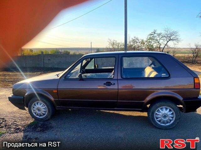 Коричневый Фольксваген Гольф, объемом двигателя 1.6 л и пробегом 200 тыс. км за 1350 $, фото 1 на Automoto.ua