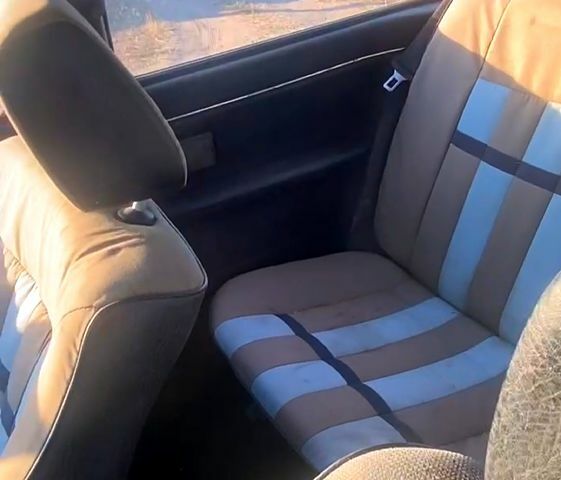 Коричневый Фольксваген Гольф, объемом двигателя 1.6 л и пробегом 200 тыс. км за 1350 $, фото 6 на Automoto.ua