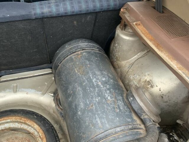 Коричневый Фольксваген Гольф, объемом двигателя 1.6 л и пробегом 150 тыс. км за 767 $, фото 6 на Automoto.ua