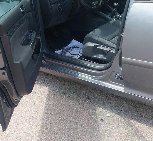 Коричневый Фольксваген Гольф, объемом двигателя 1.4 л и пробегом 302 тыс. км за 4800 $, фото 12 на Automoto.ua