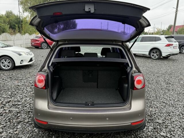 Коричневий Фольксваген Гольф, об'ємом двигуна 1.6 л та пробігом 252 тис. км за 7700 $, фото 4 на Automoto.ua