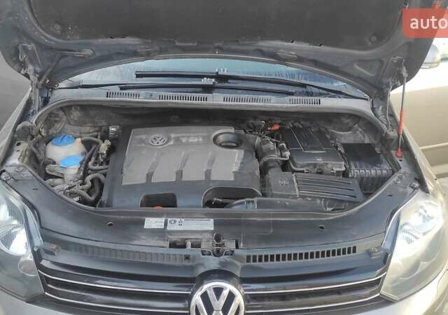 Коричневый Фольксваген Гольф, объемом двигателя 1.6 л и пробегом 228 тыс. км за 8100 $, фото 3 на Automoto.ua