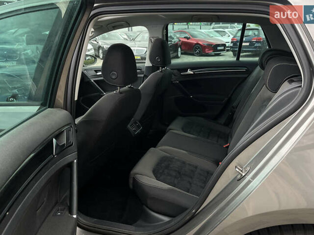 Коричневий Фольксваген Гольф, об'ємом двигуна 1.4 л та пробігом 158 тис. км за 14900 $, фото 13 на Automoto.ua