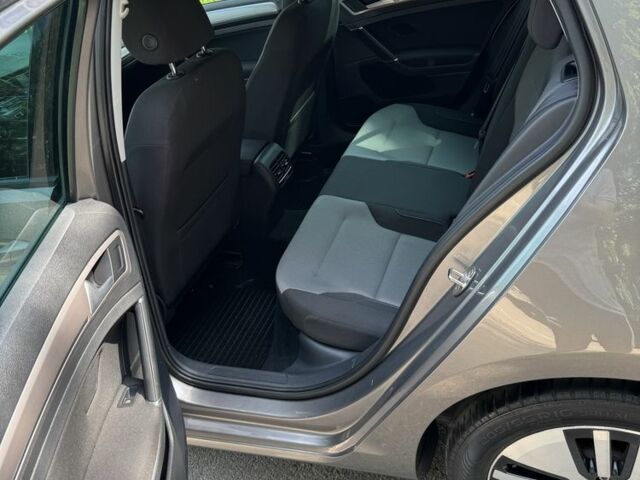 Коричневий Фольксваген Гольф, об'ємом двигуна 0 л та пробігом 178 тис. км за 8250 $, фото 16 на Automoto.ua