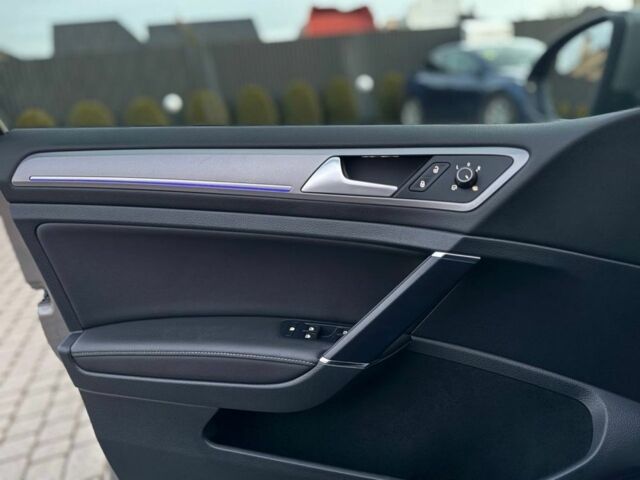 Коричневый Фольксваген Гольф, объемом двигателя 0 л и пробегом 98 тыс. км за 7999 $, фото 17 на Automoto.ua