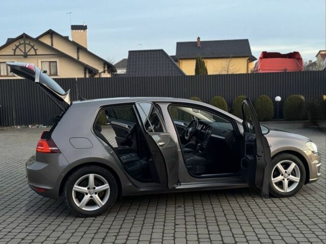 Коричневый Фольксваген Гольф, объемом двигателя 0 л и пробегом 98 тыс. км за 7999 $, фото 13 на Automoto.ua