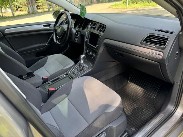 Коричневий Фольксваген Гольф, об'ємом двигуна 0 л та пробігом 178 тис. км за 8250 $, фото 19 на Automoto.ua