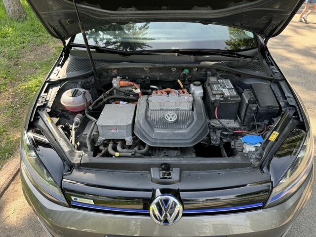 Коричневий Фольксваген Гольф, об'ємом двигуна 0 л та пробігом 178 тис. км за 8250 $, фото 5 на Automoto.ua