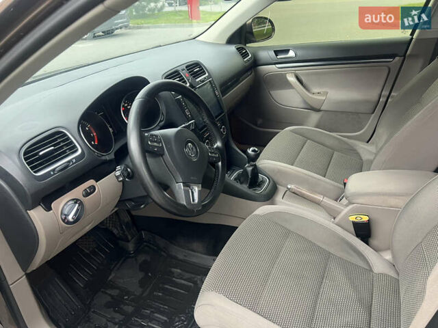 Фольксваген Гольф 2010 в Виннице на Automoto.ua Коричневый Фольксваген Гольф, объемом двигателя 1.39 л и пробегом 285 тыс. км за 5600 $, фото 20 на Automoto.ua