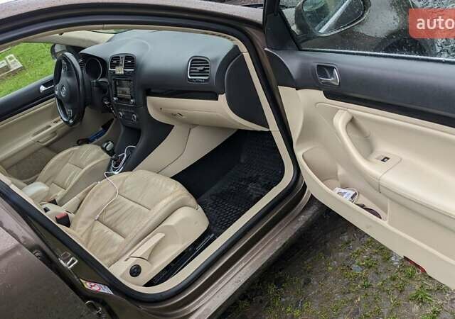 Коричневий Фольксваген Гольф, об'ємом двигуна 1.39 л та пробігом 209 тис. км за 8200 $, фото 22 на Automoto.ua