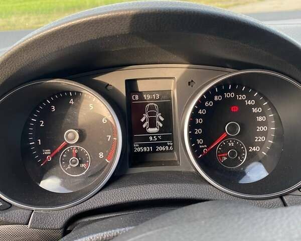 Коричневый Фольксваген Гольф, объемом двигателя 1.2 л и пробегом 205 тыс. км за 8200 $, фото 7 на Automoto.ua