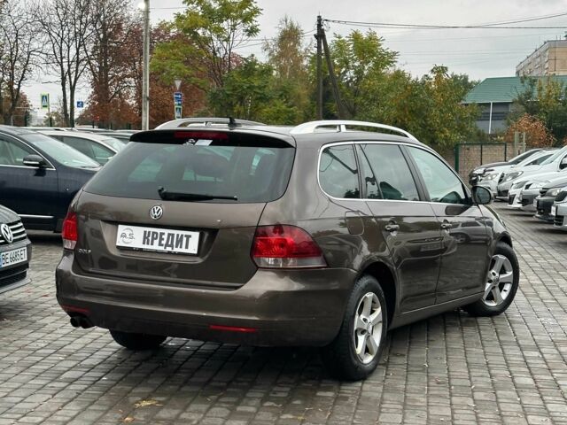 Коричневый Фольксваген Гольф, объемом двигателя 1.4 л и пробегом 193 тыс. км за 8200 $, фото 1 на Automoto.ua