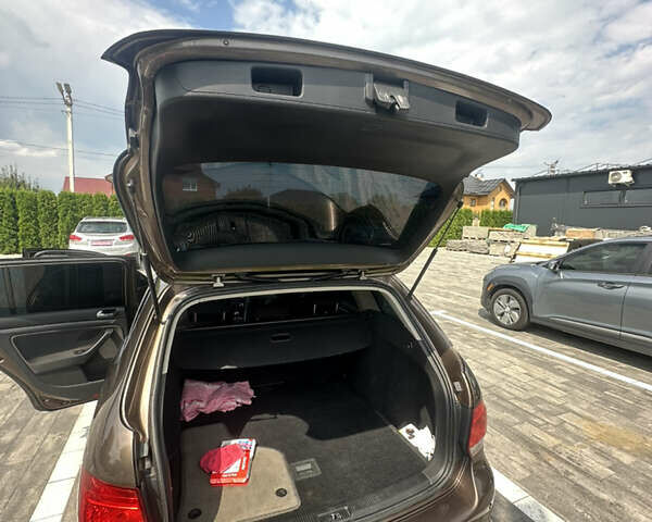 Коричневый Фольксваген Гольф, объемом двигателя 1.2 л и пробегом 270 тыс. км за 8800 $, фото 18 на Automoto.ua