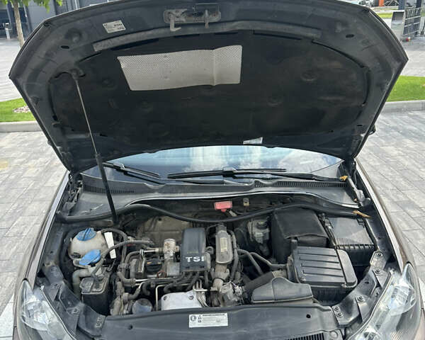 Коричневый Фольксваген Гольф, объемом двигателя 1.2 л и пробегом 270 тыс. км за 8800 $, фото 17 на Automoto.ua