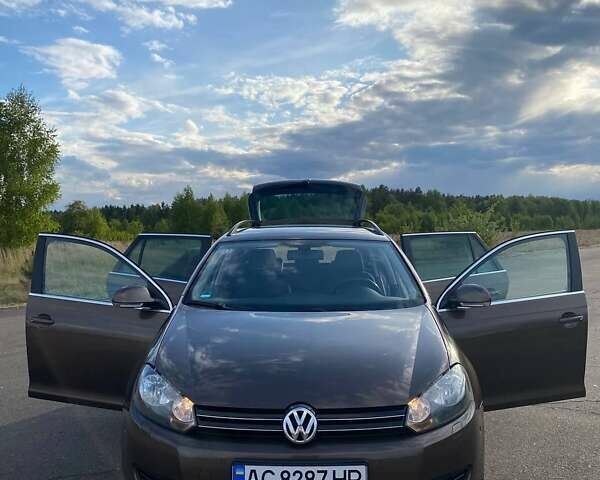 Коричневый Фольксваген Гольф, объемом двигателя 1.2 л и пробегом 205 тыс. км за 8200 $, фото 2 на Automoto.ua