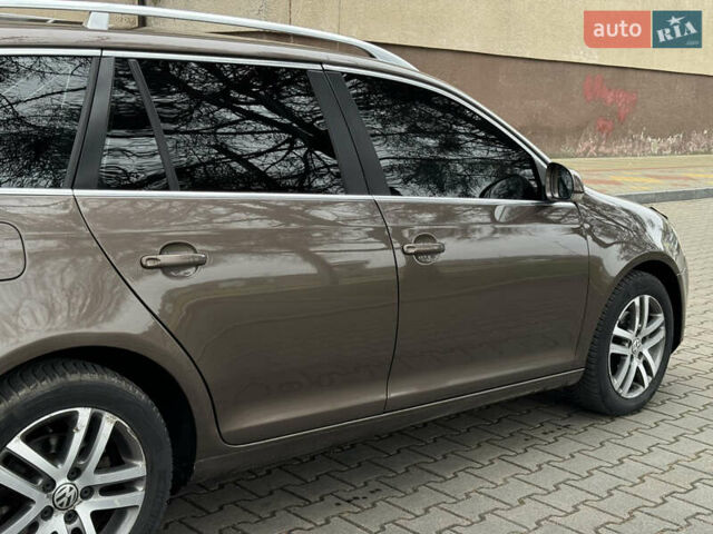 Коричневий Фольксваген Гольф, об'ємом двигуна 1.6 л та пробігом 359 тис. км за 6900 $, фото 13 на Automoto.ua