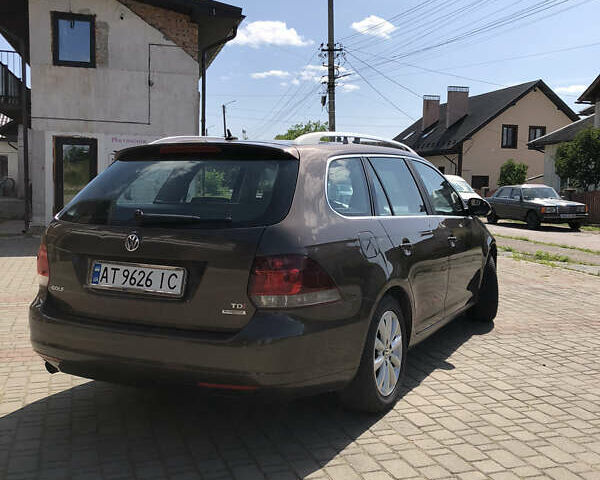 Коричневий Фольксваген Гольф, об'ємом двигуна 1.6 л та пробігом 420 тис. км за 6900 $, фото 3 на Automoto.ua